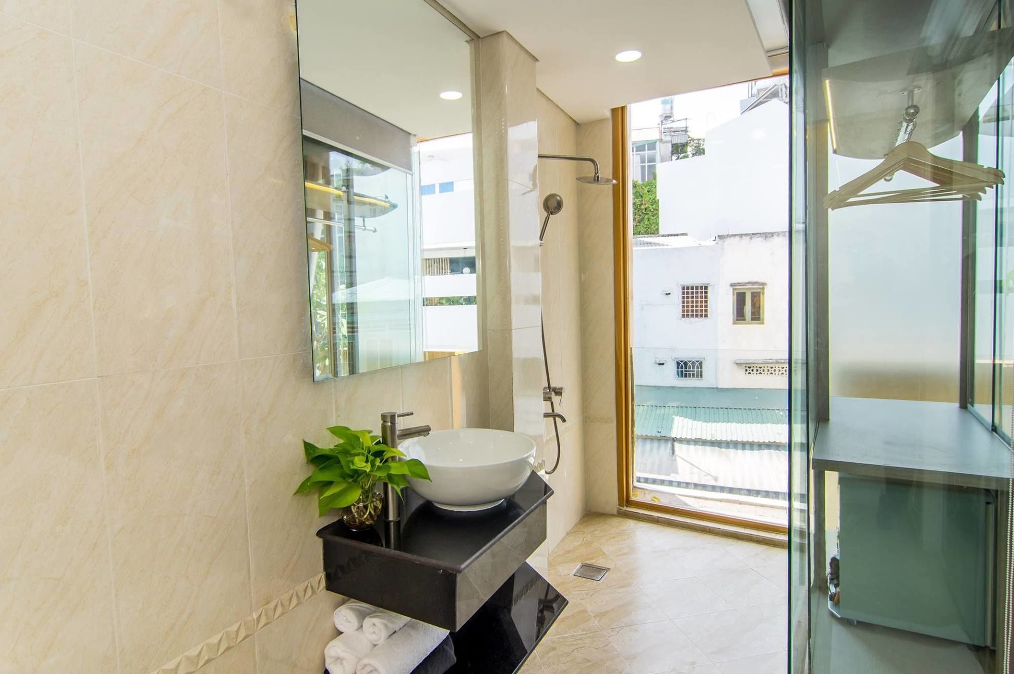 Hotel Thien Truong Хошимин Екстериор снимка